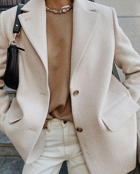 Dít item heeft íedere fashionista in haar kast hangen!